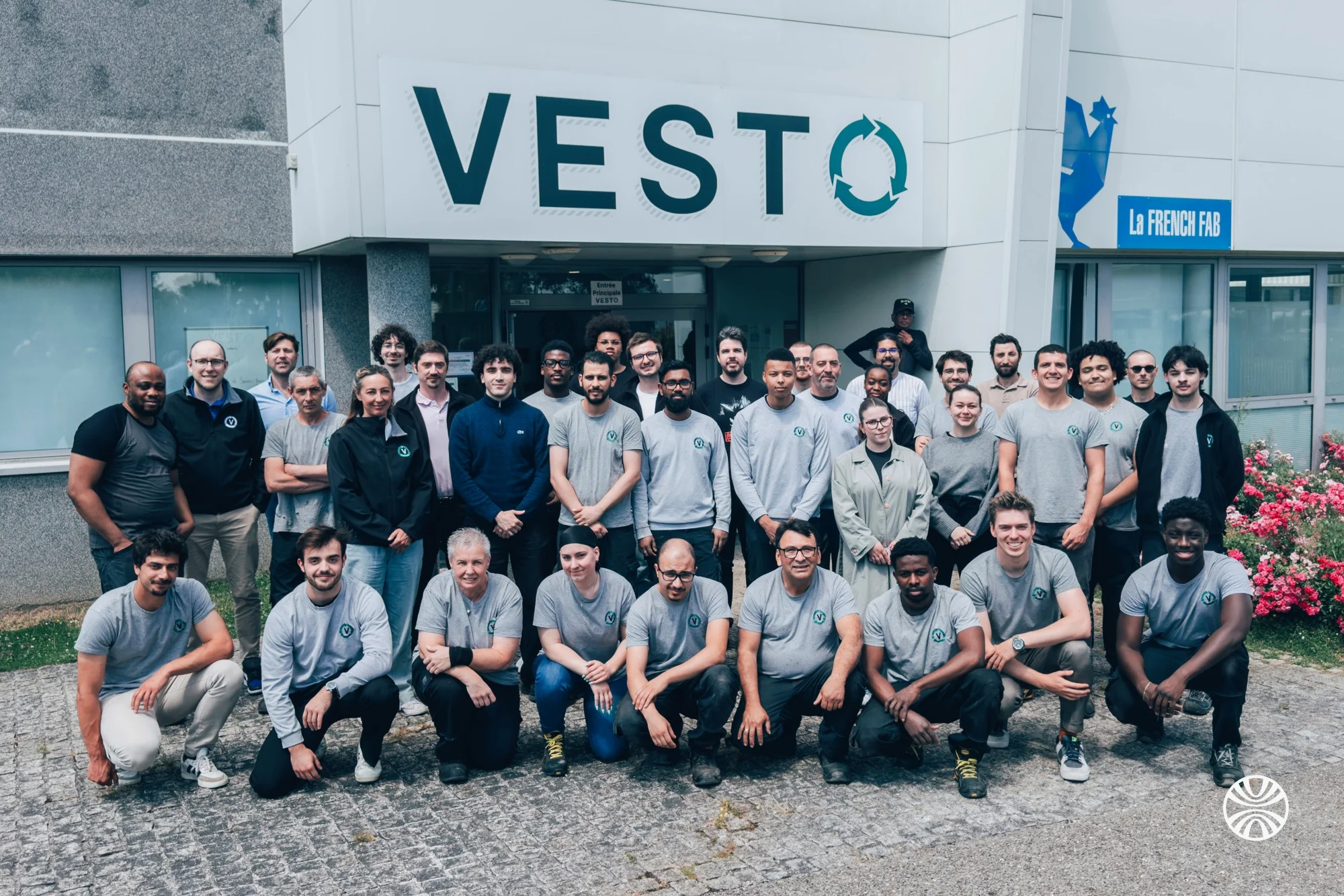 Photo de groupe de Vesto